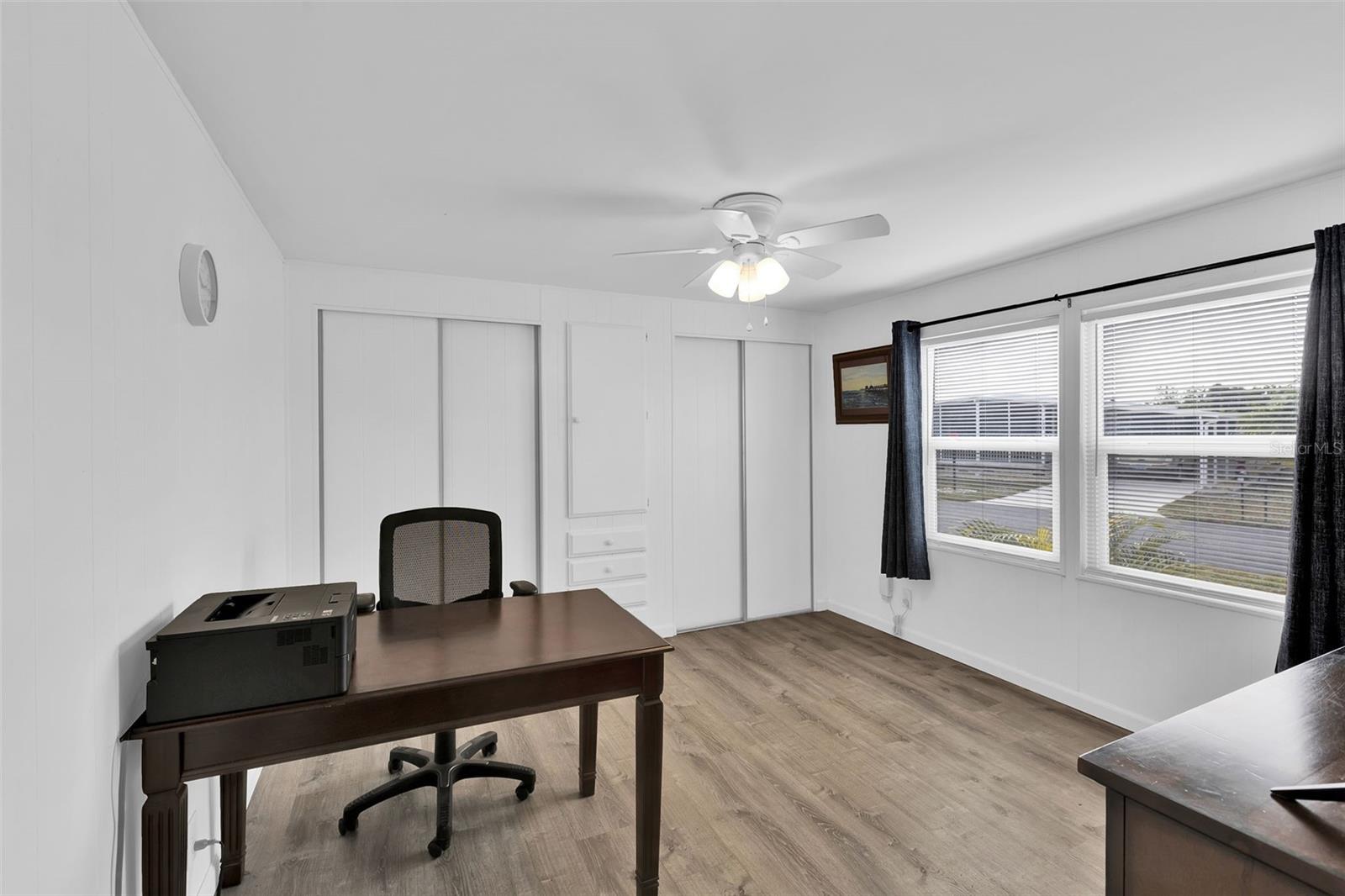 Image 22 of 79 For 329 La Costa