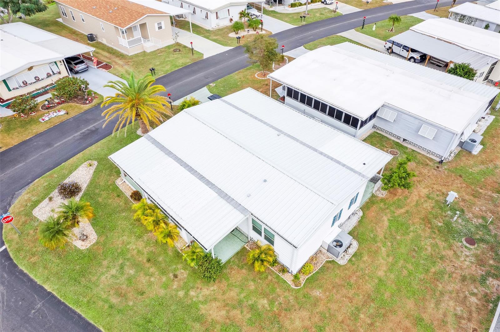 Image 25 of 79 For 329 La Costa