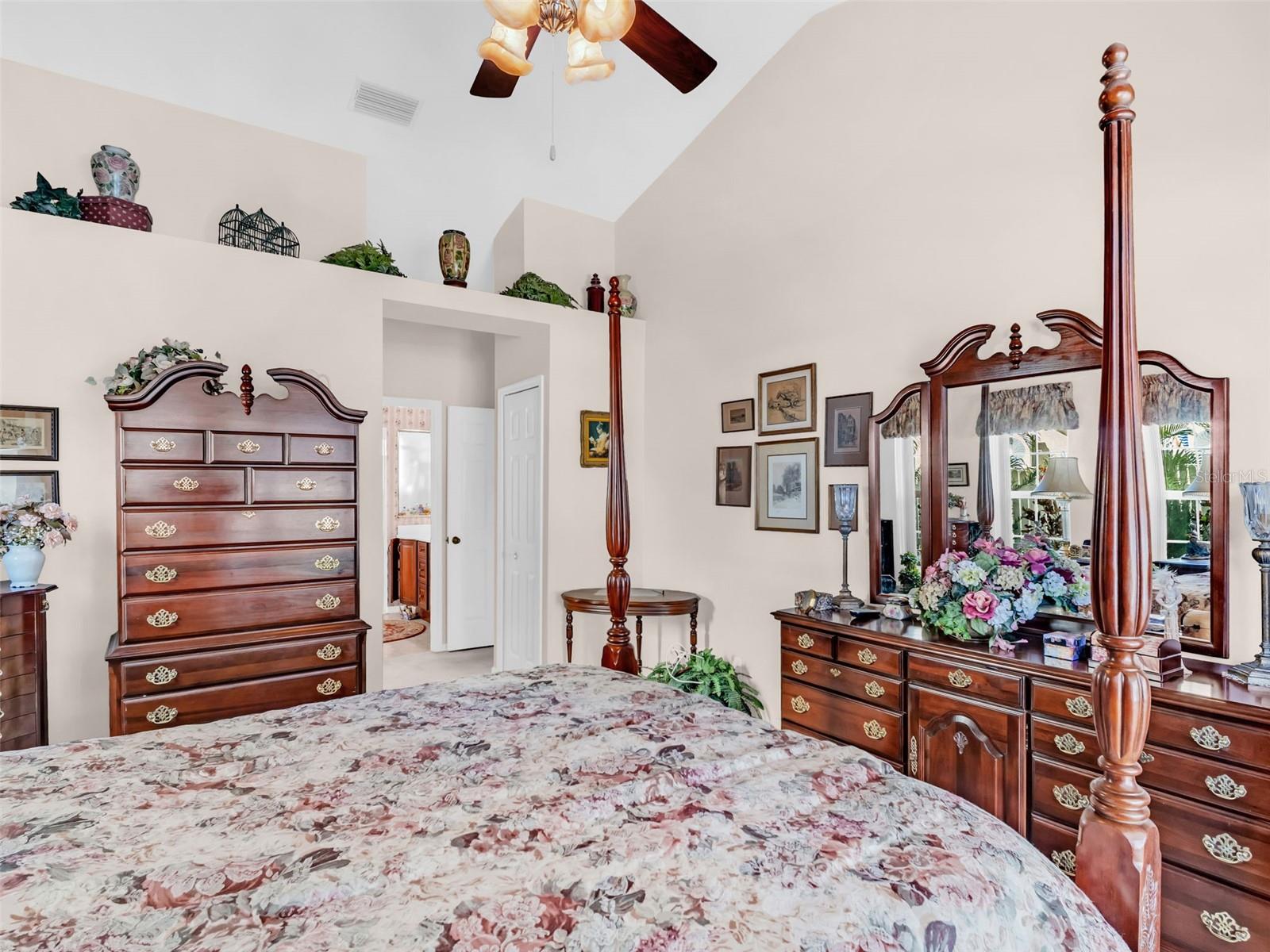 Image 19 of 56 For 1929 Wood Haven Street