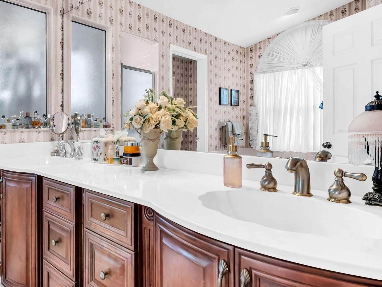 Image 29 of 56 For 1929 Wood Haven Street