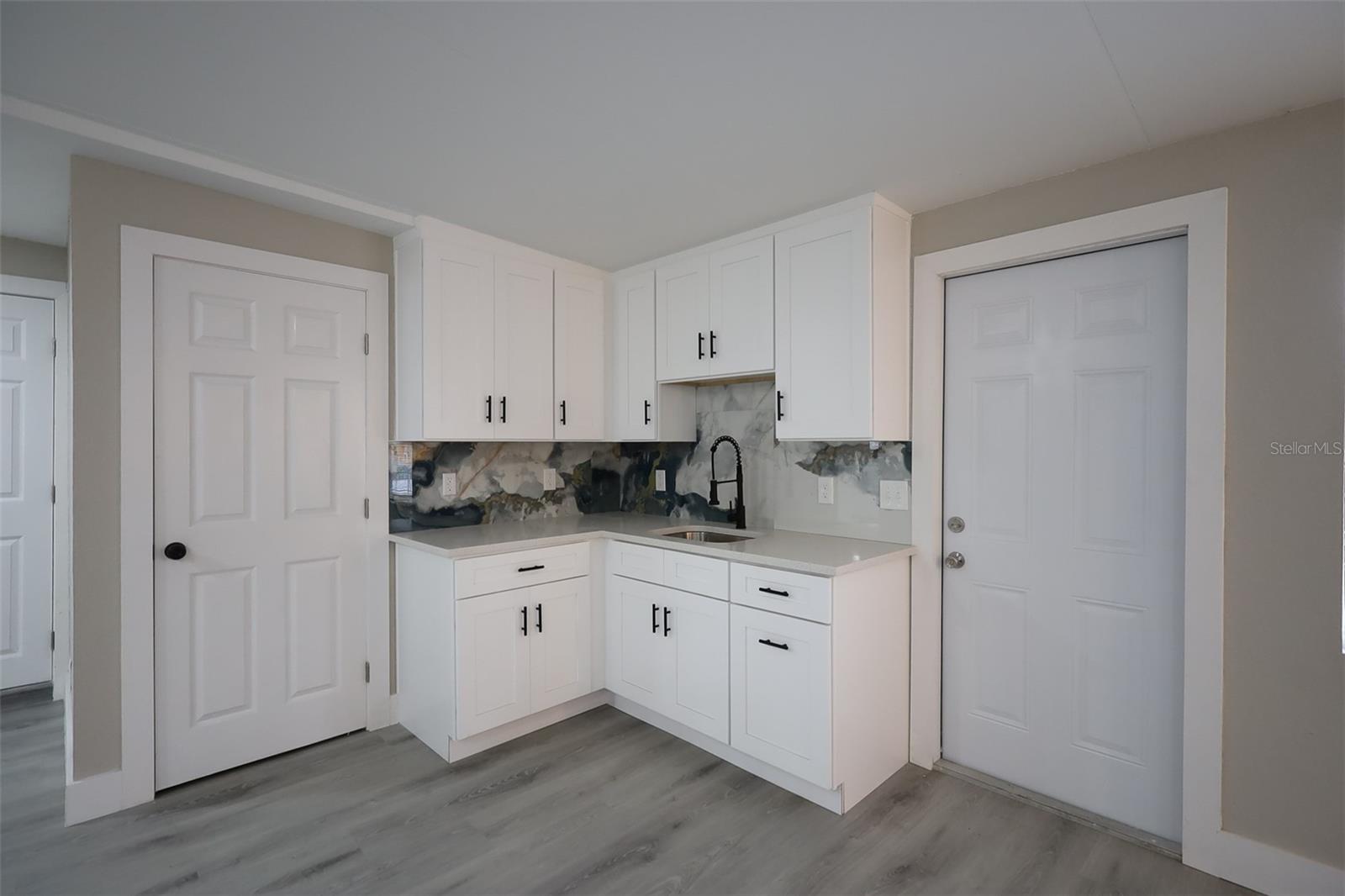 Image 23 of 32 For 2108 Annie Street