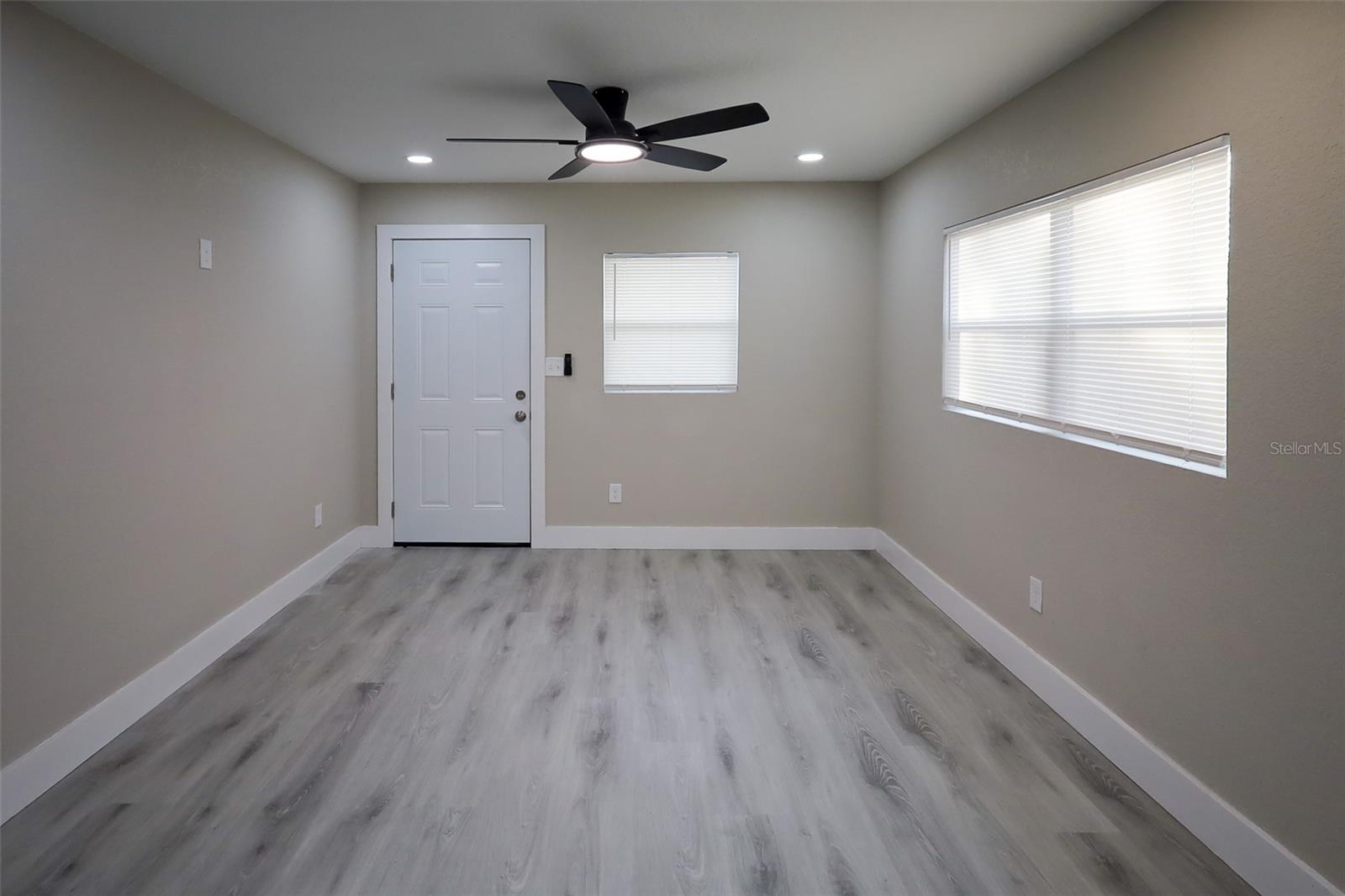 Image 5 of 32 For 2108 Annie Street