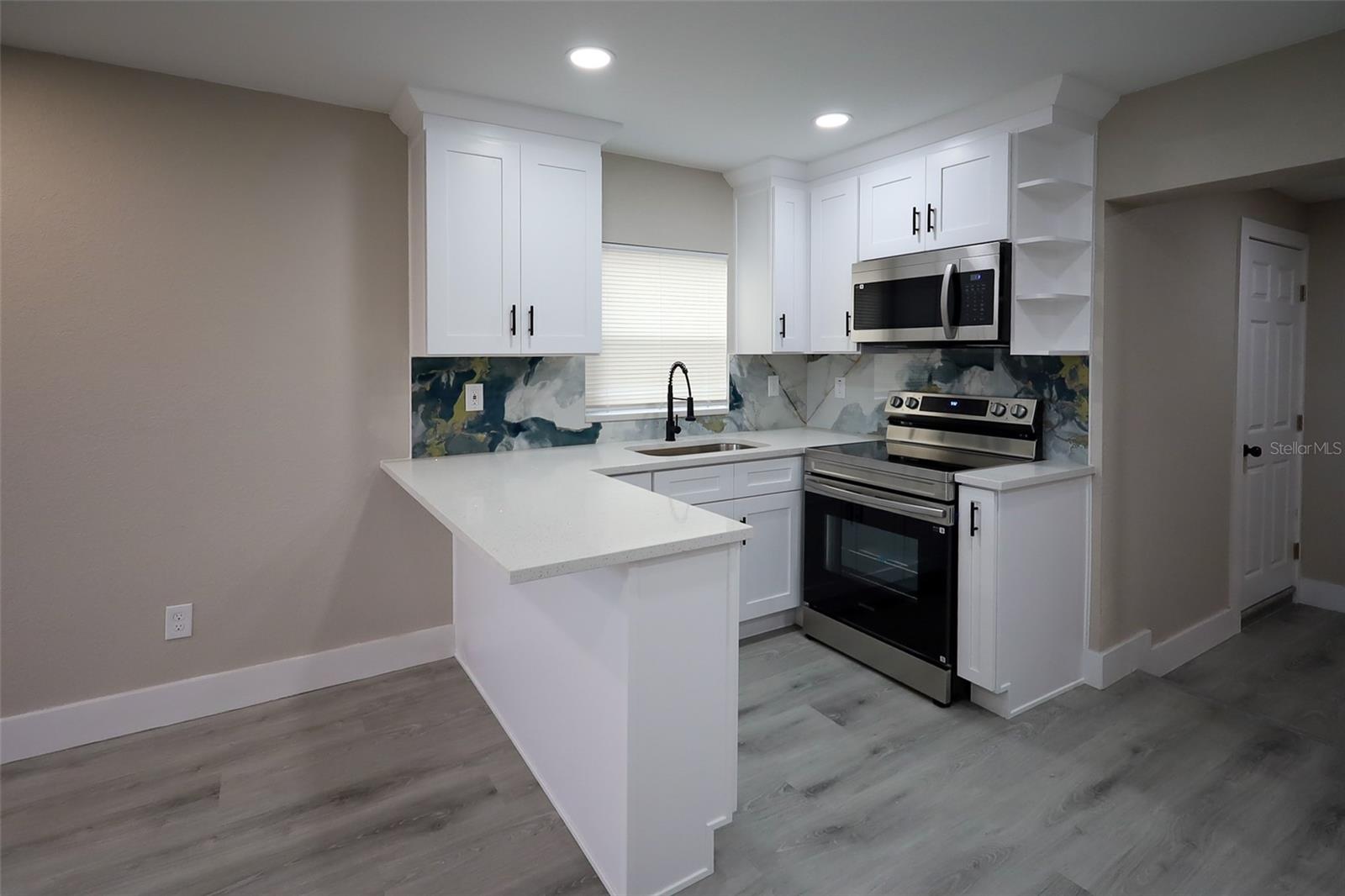 Image 9 of 32 For 2108 Annie Street