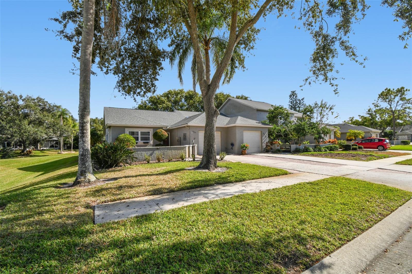 Image 28 of 58 For 349 Buckingham Place