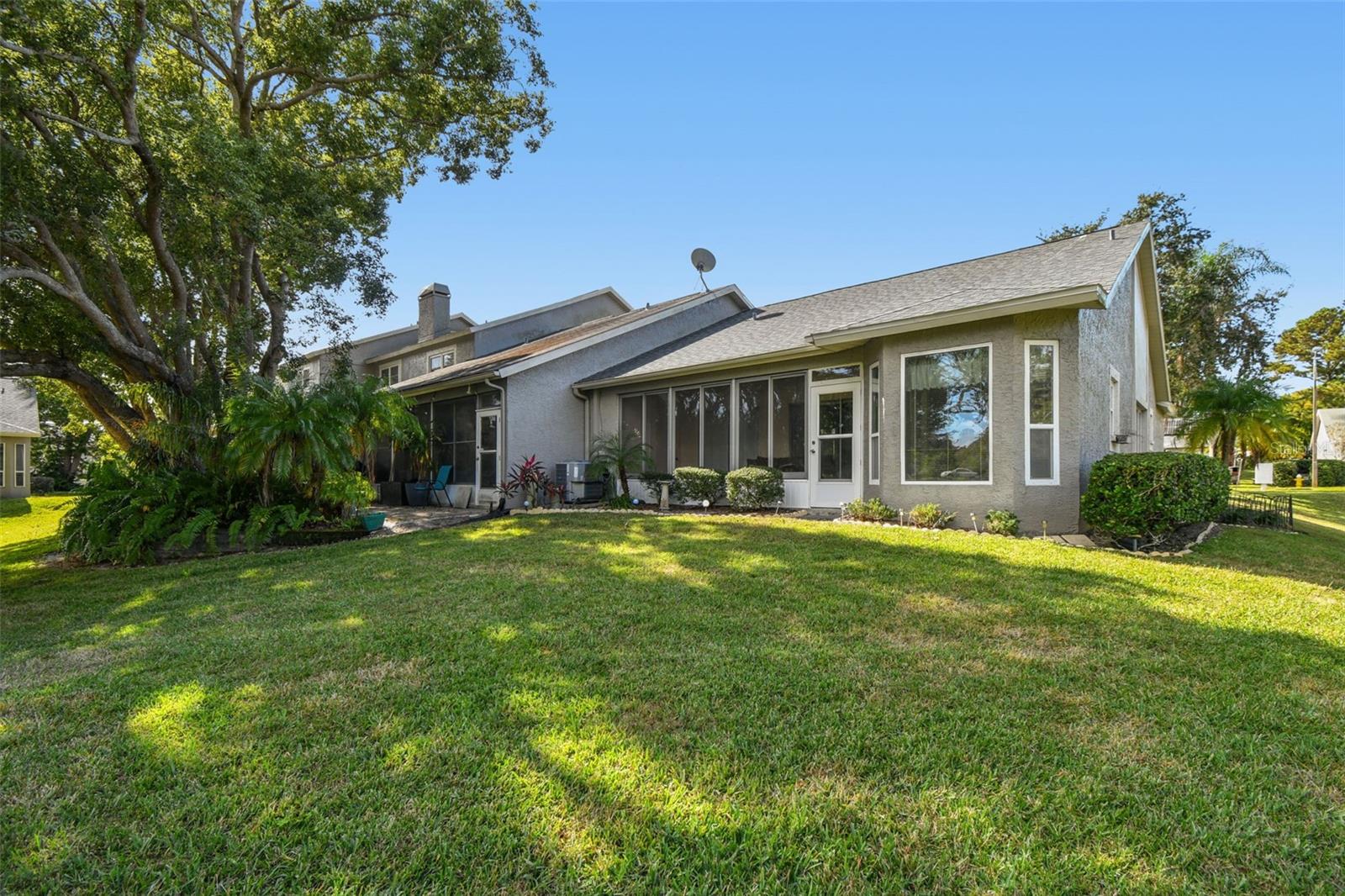 Image 31 of 58 For 349 Buckingham Place