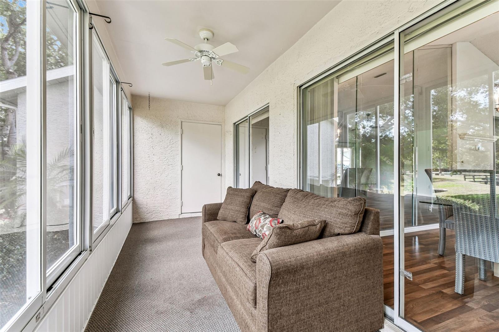 Image 35 of 58 For 349 Buckingham Place