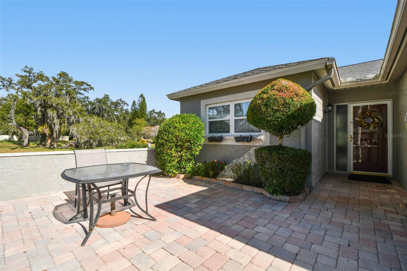 Image 38 of 58 For 349 Buckingham Place