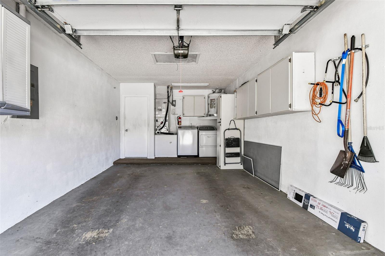 Image 39 of 58 For 349 Buckingham Place