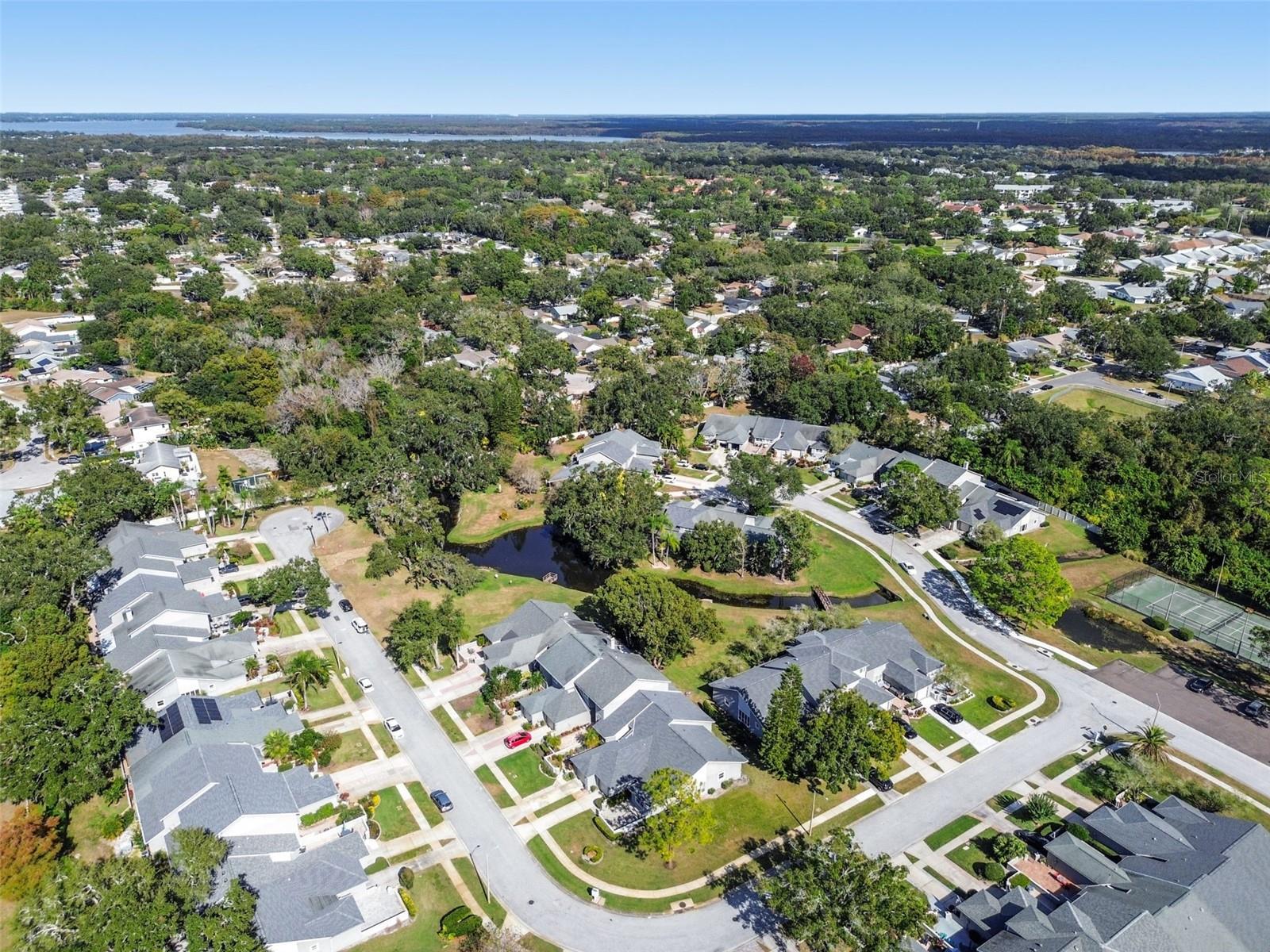 Image 49 of 58 For 349 Buckingham Place