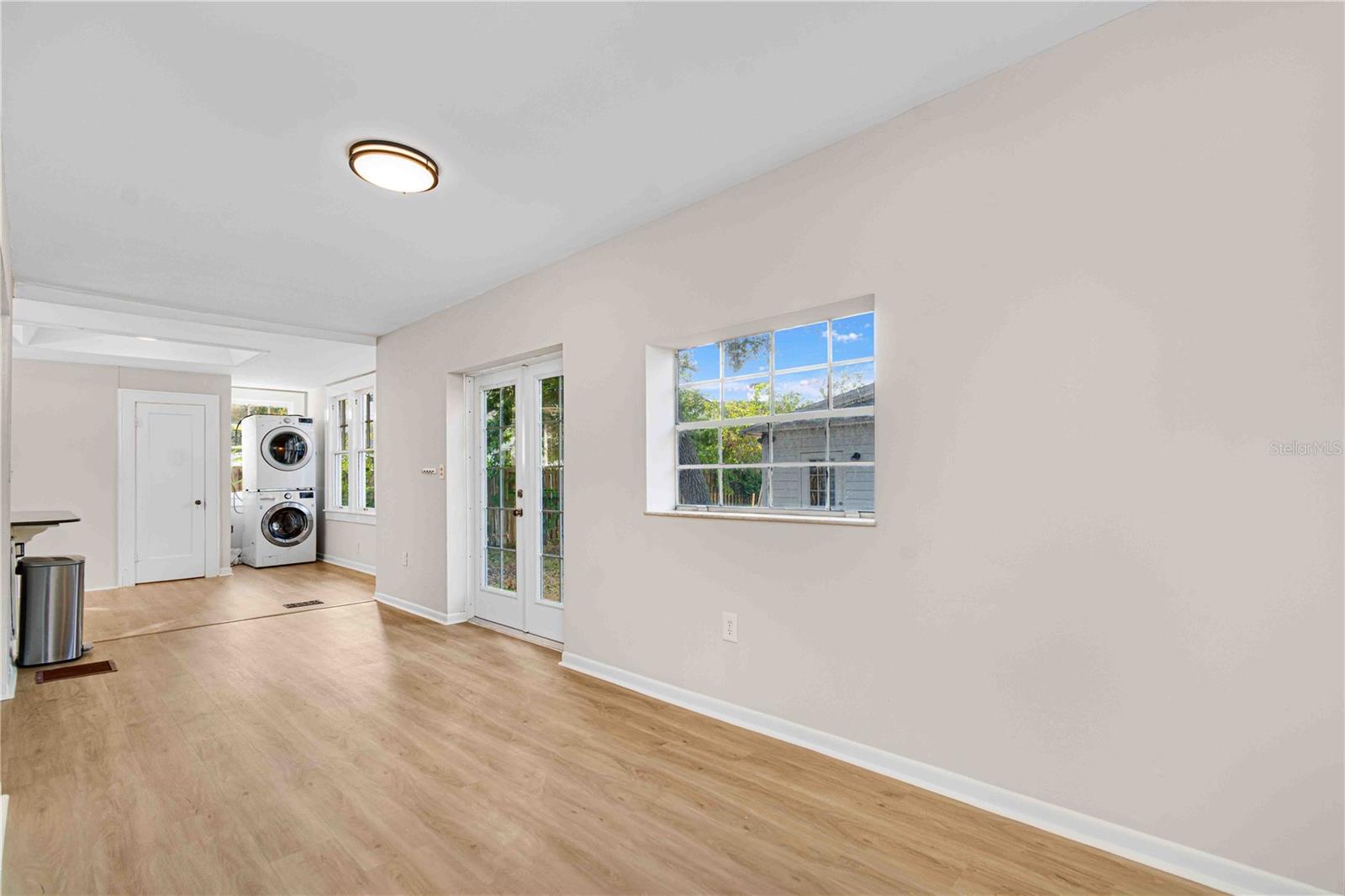 Image 15 of 58 For 2302 12th Street N