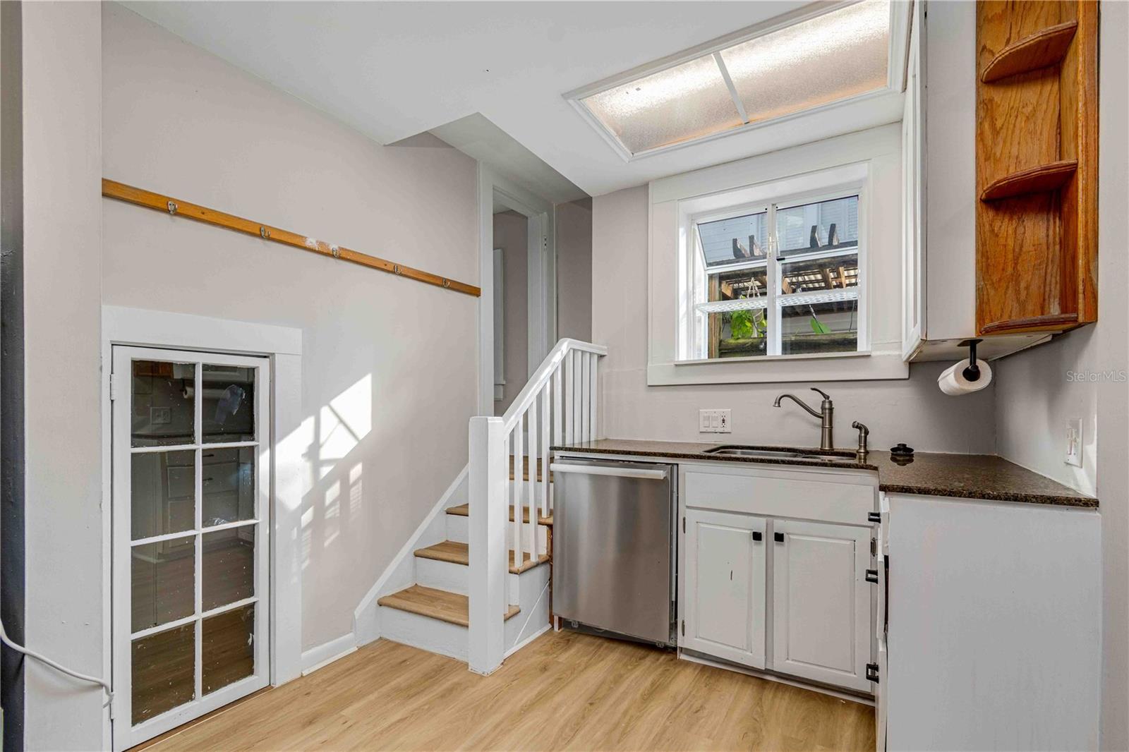 Image 22 of 58 For 2302 12th Street N