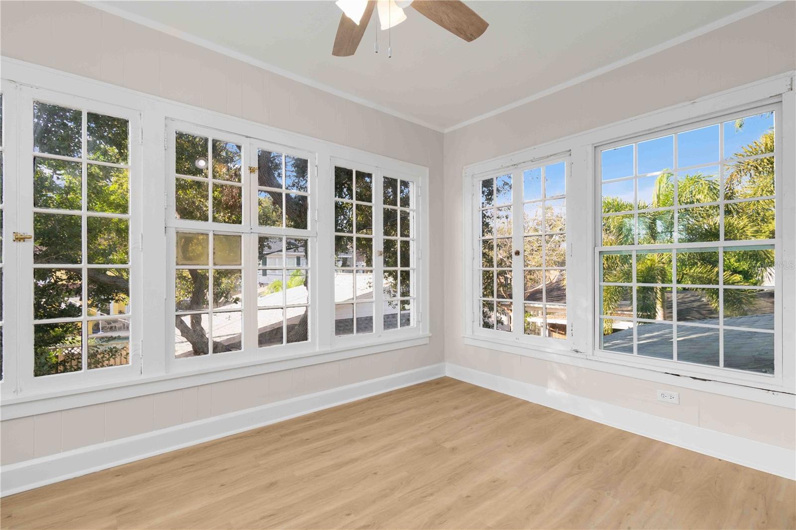 Image 29 of 58 For 2302 12th Street N