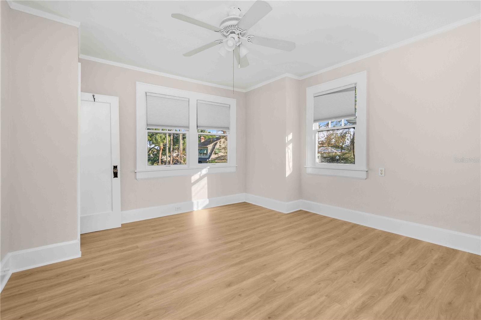 Image 30 of 58 For 2302 12th Street N