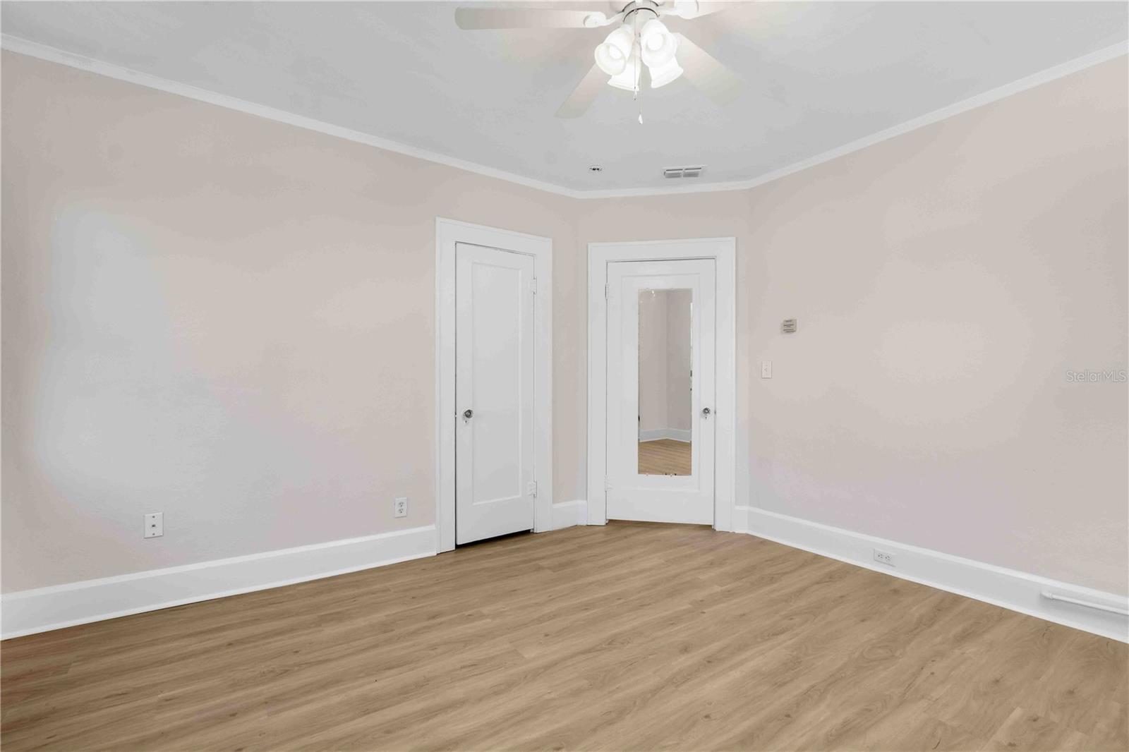 Image 35 of 58 For 2302 12th Street N