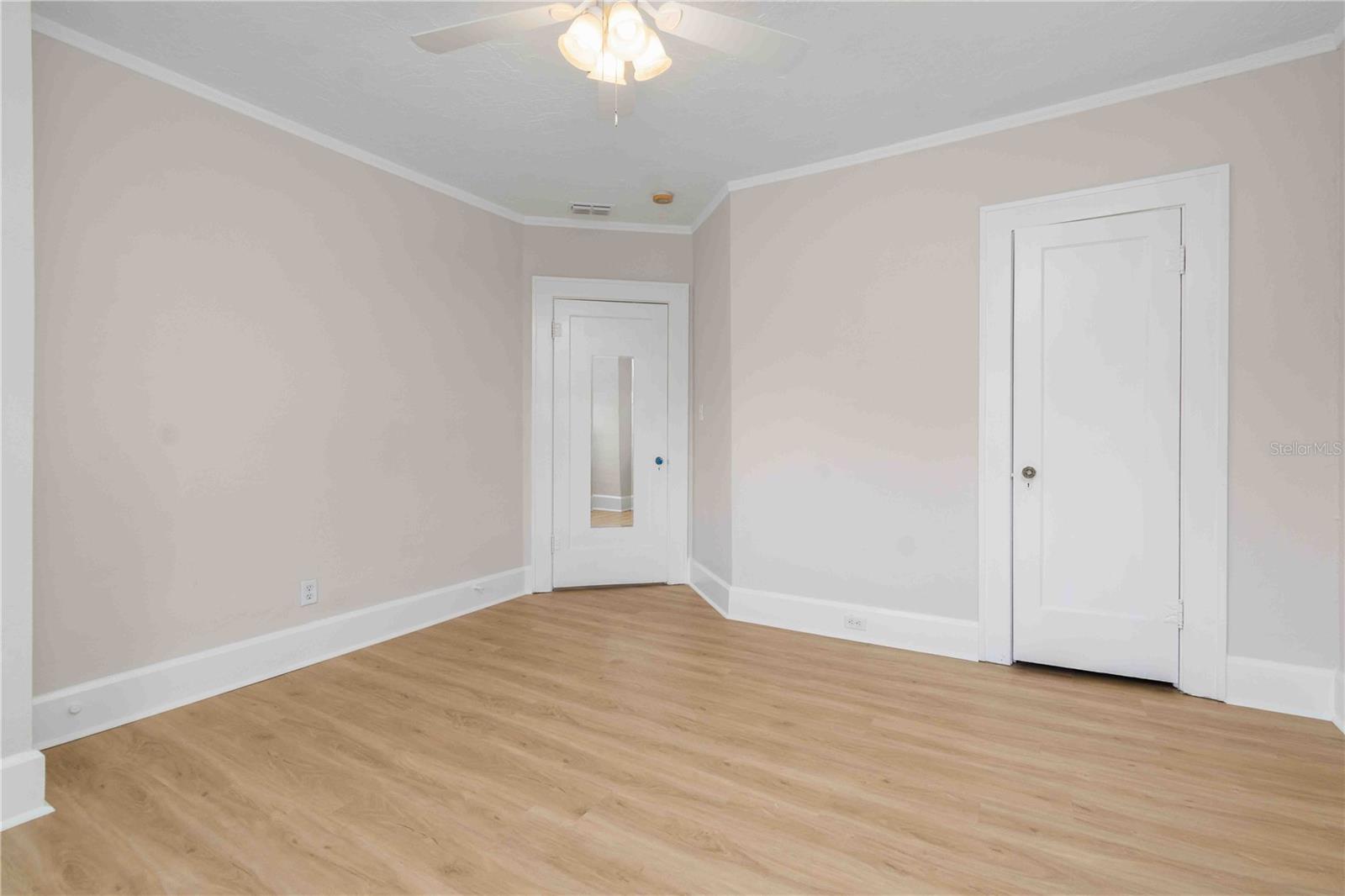 Image 38 of 58 For 2302 12th Street N