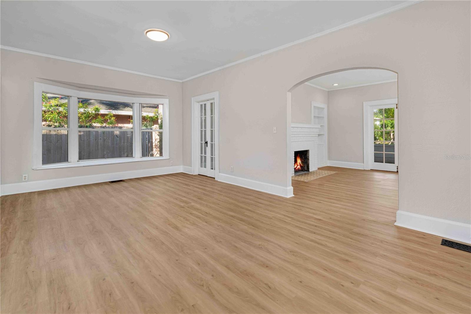 Image 9 of 58 For 2302 12th Street N