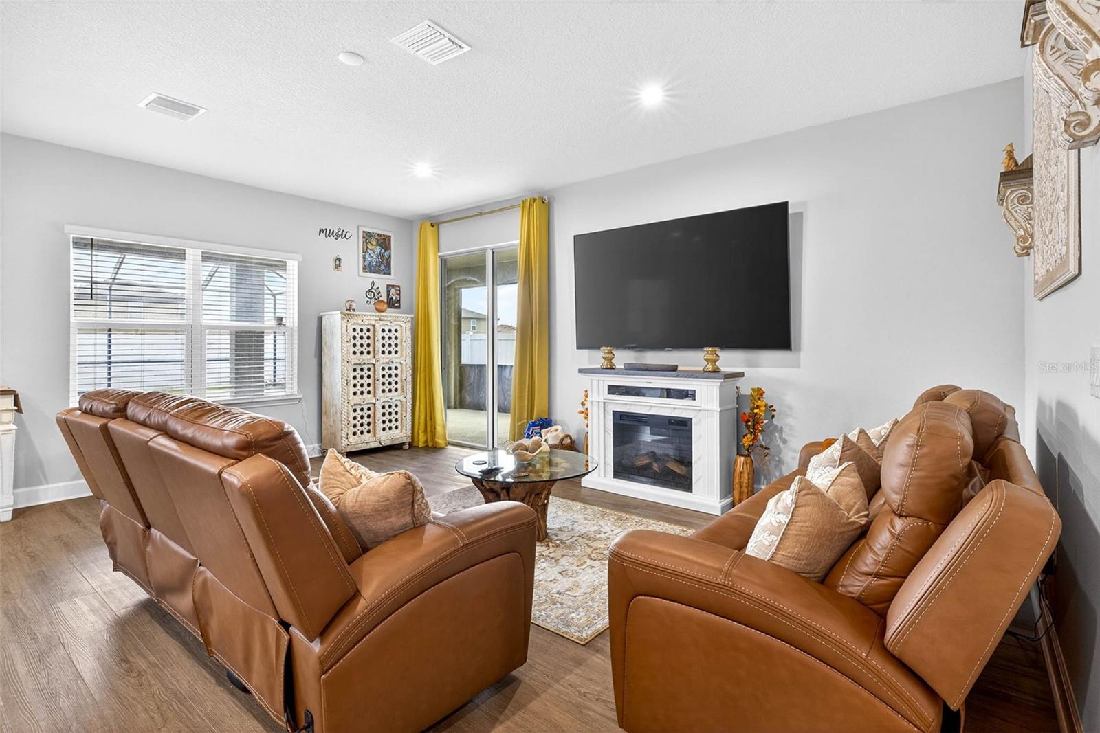 Image 14 of 84 For 35474 Quartz Lake Drive