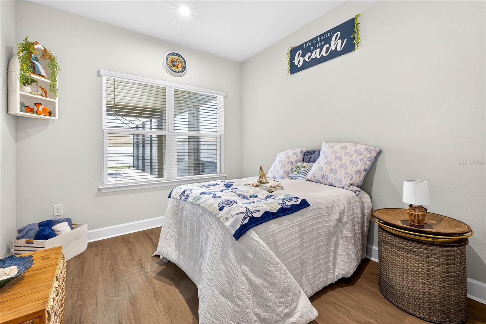 Image 28 of 84 For 35474 Quartz Lake Drive