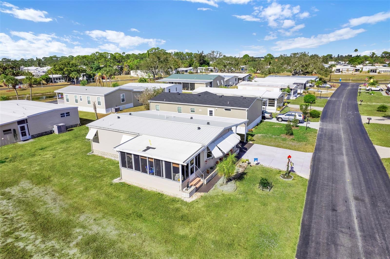 Image 22 of 74 For 220 La Rosas