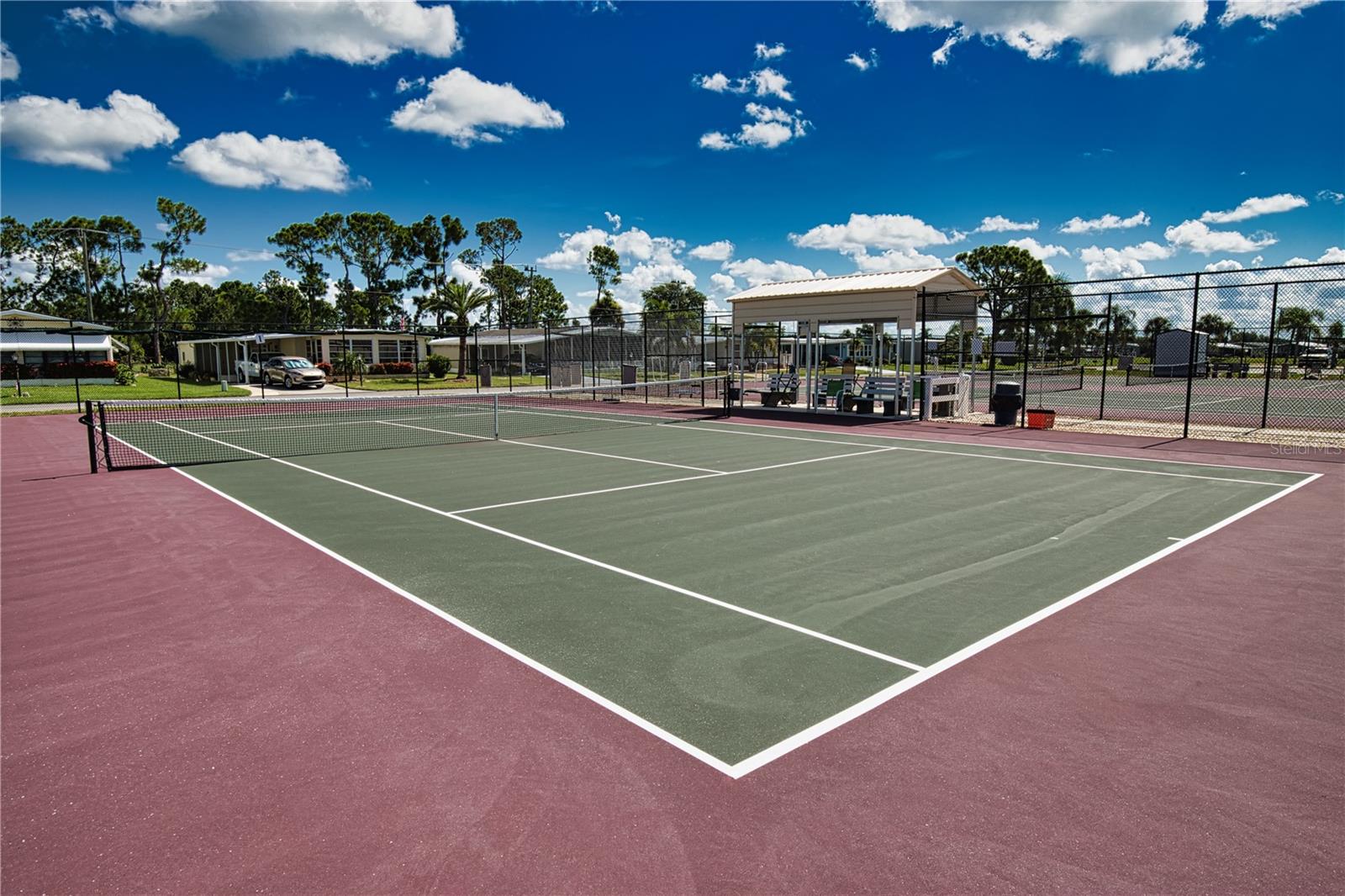 Image 52 of 74 For 220 La Rosas