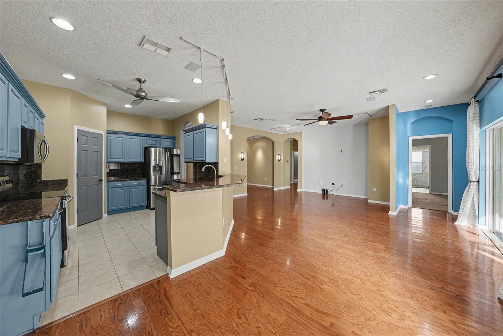 Image 10 of 35 For 2810 Ravendale Lane