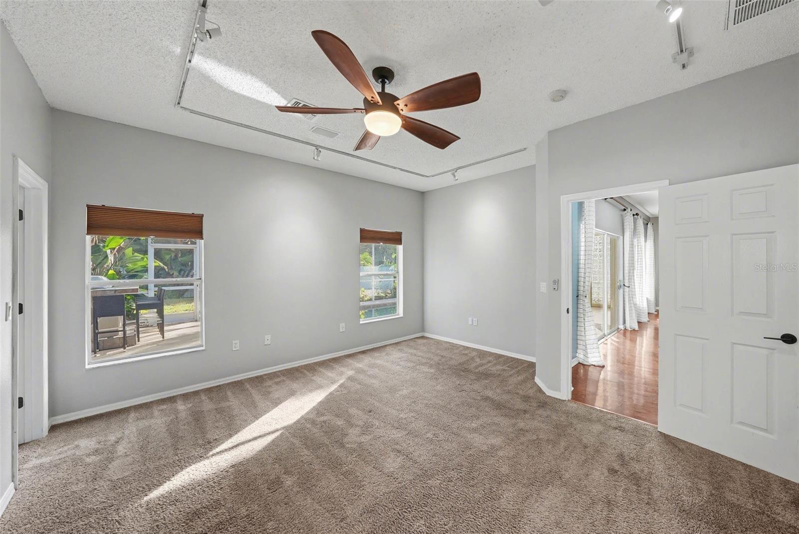 Image 14 of 35 For 2810 Ravendale Lane