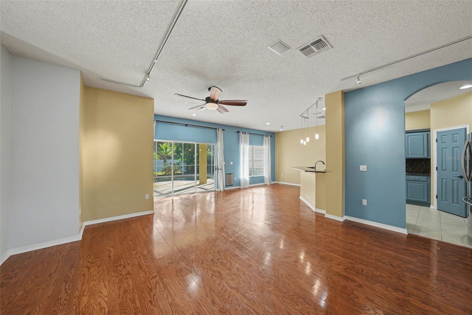 Image 8 of 35 For 2810 Ravendale Lane