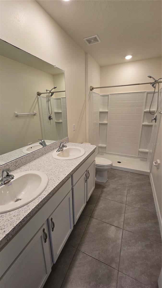 Image 55 of 66 For 5068 Captain Davis Drive