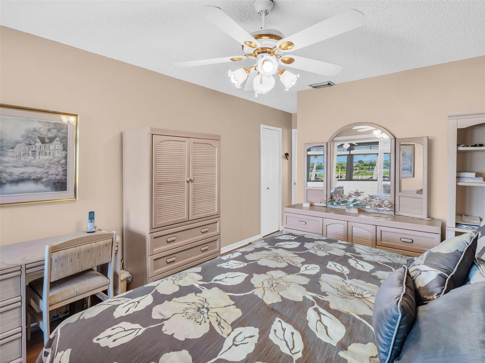 Image 19 of 68 For 656 Windrush Bay Drive 656