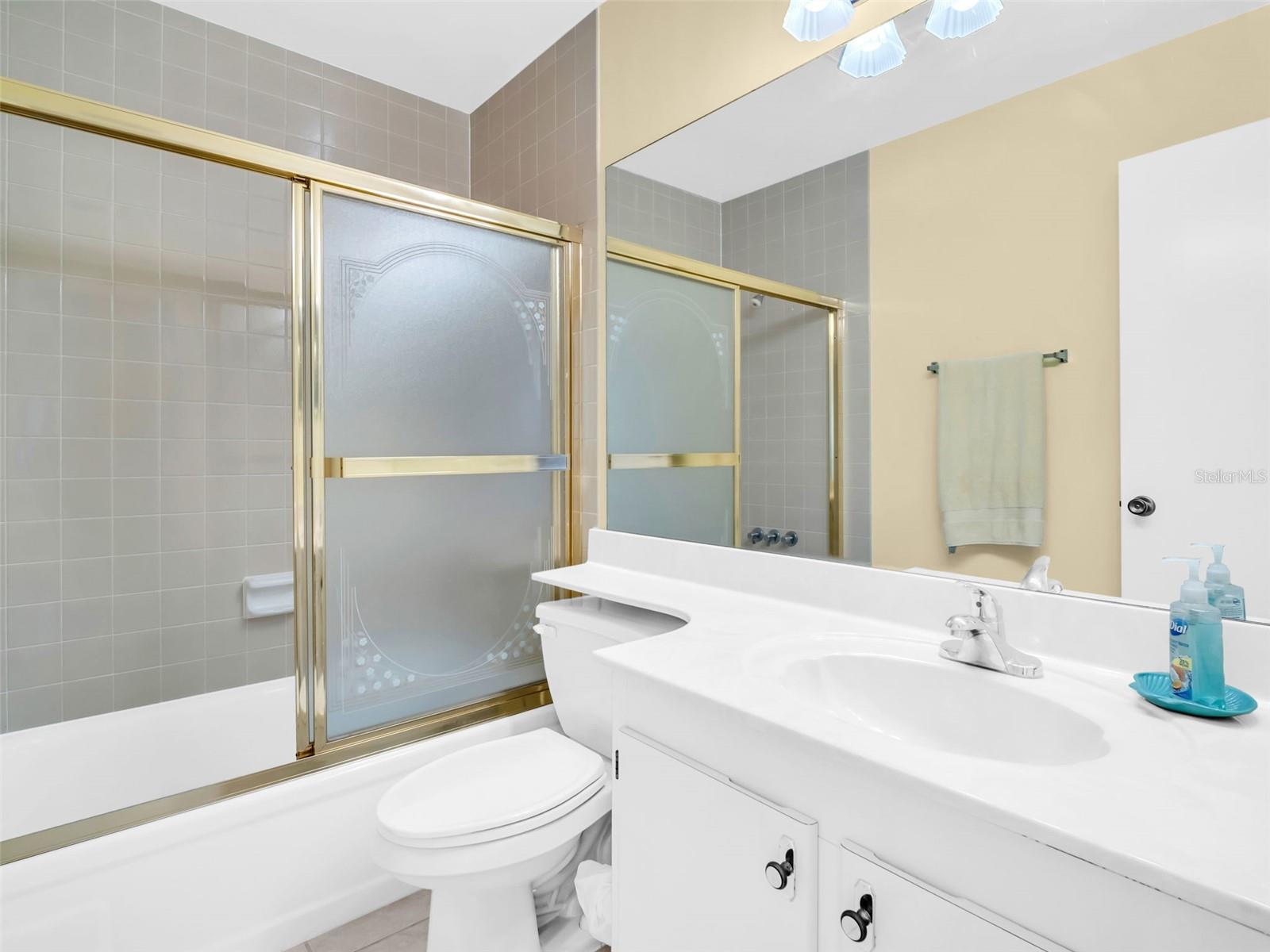 Image 27 of 68 For 656 Windrush Bay Drive 656