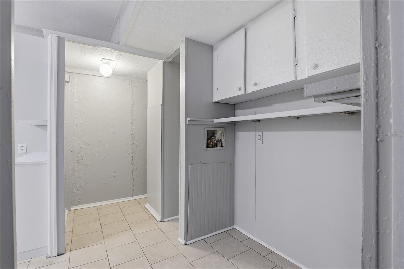 Image 17 of 49 For 26825 Glenhaven Road