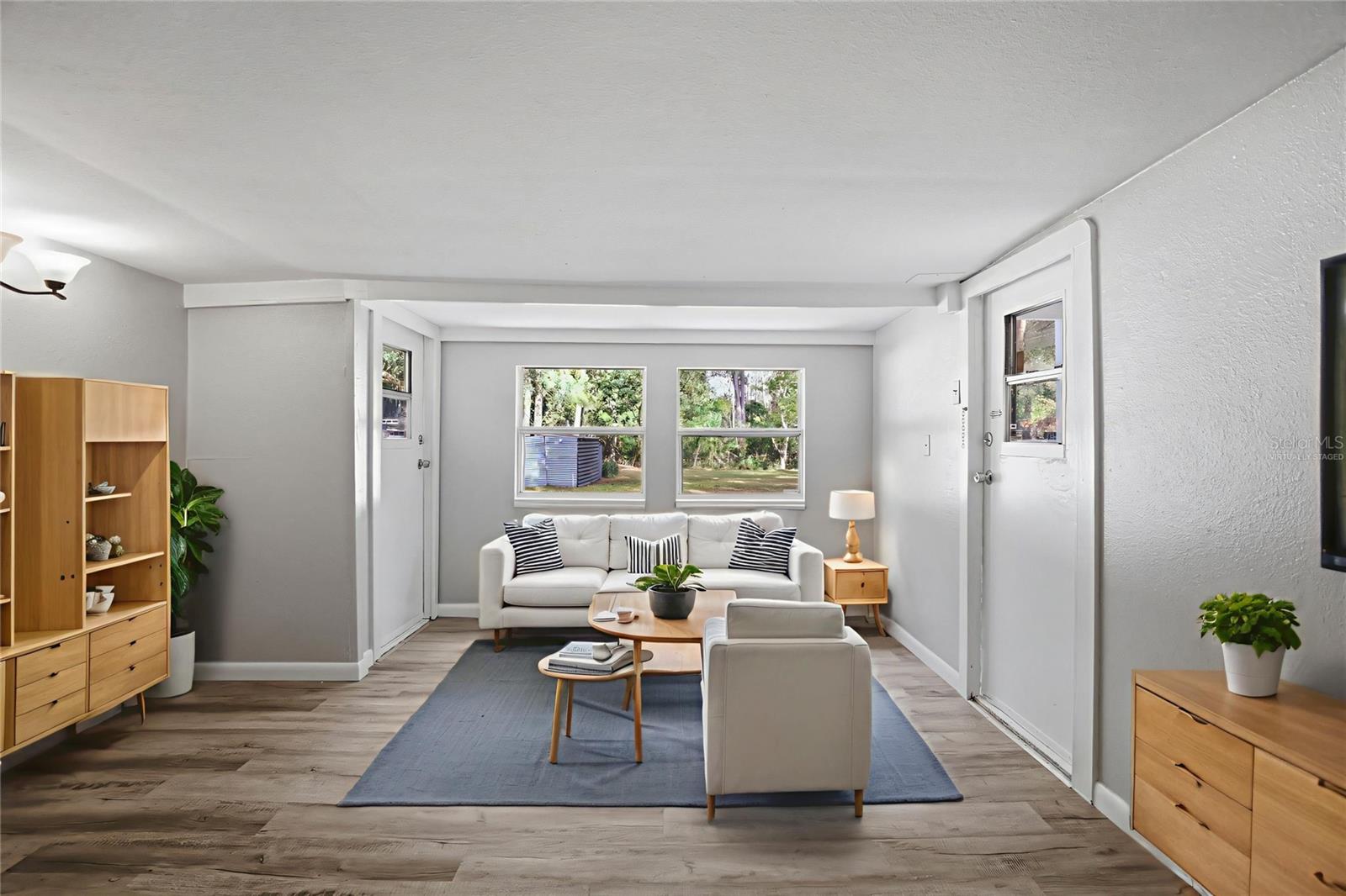 Image 18 of 49 For 26825 Glenhaven Road