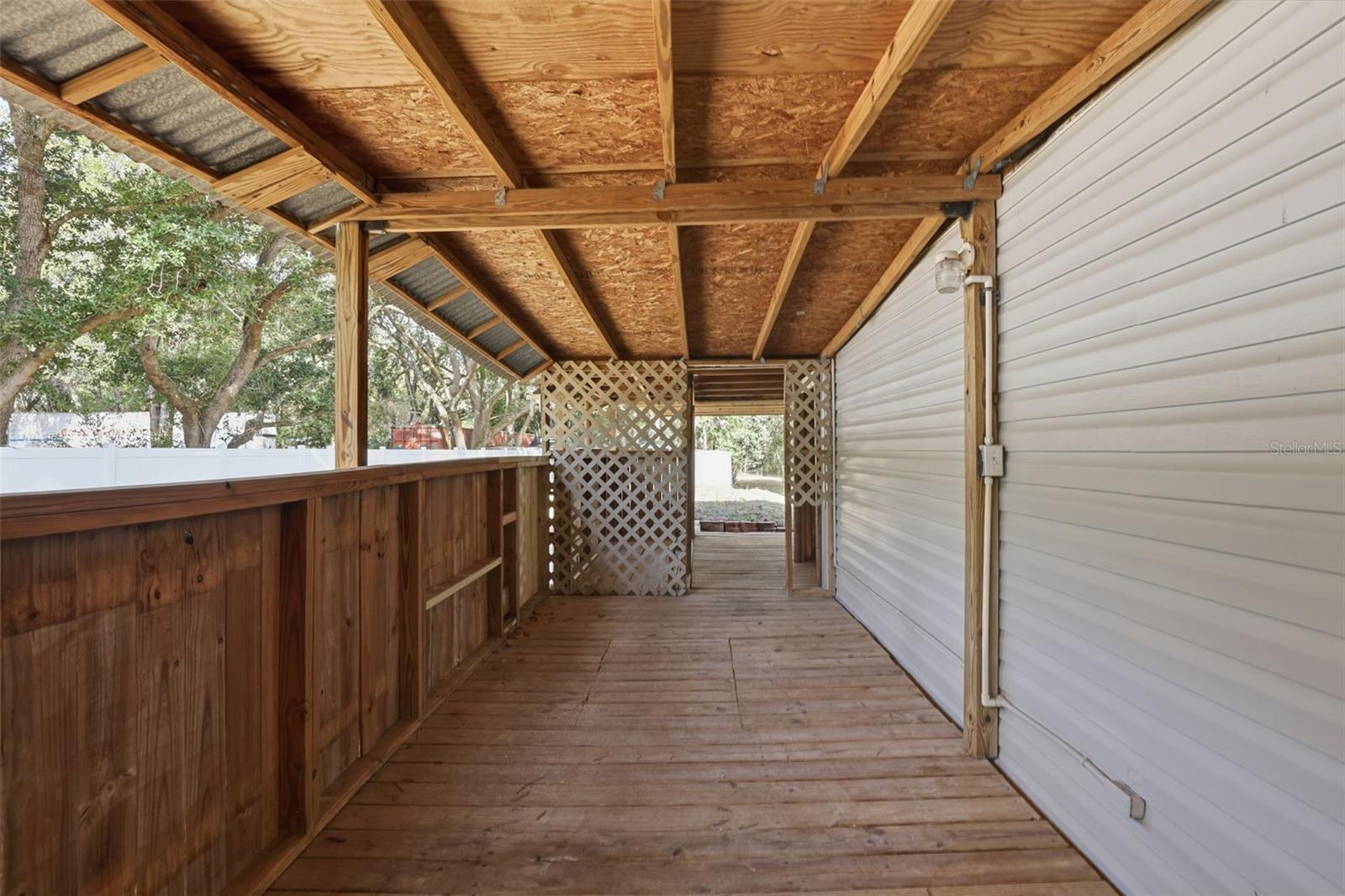 Image 26 of 49 For 26825 Glenhaven Road