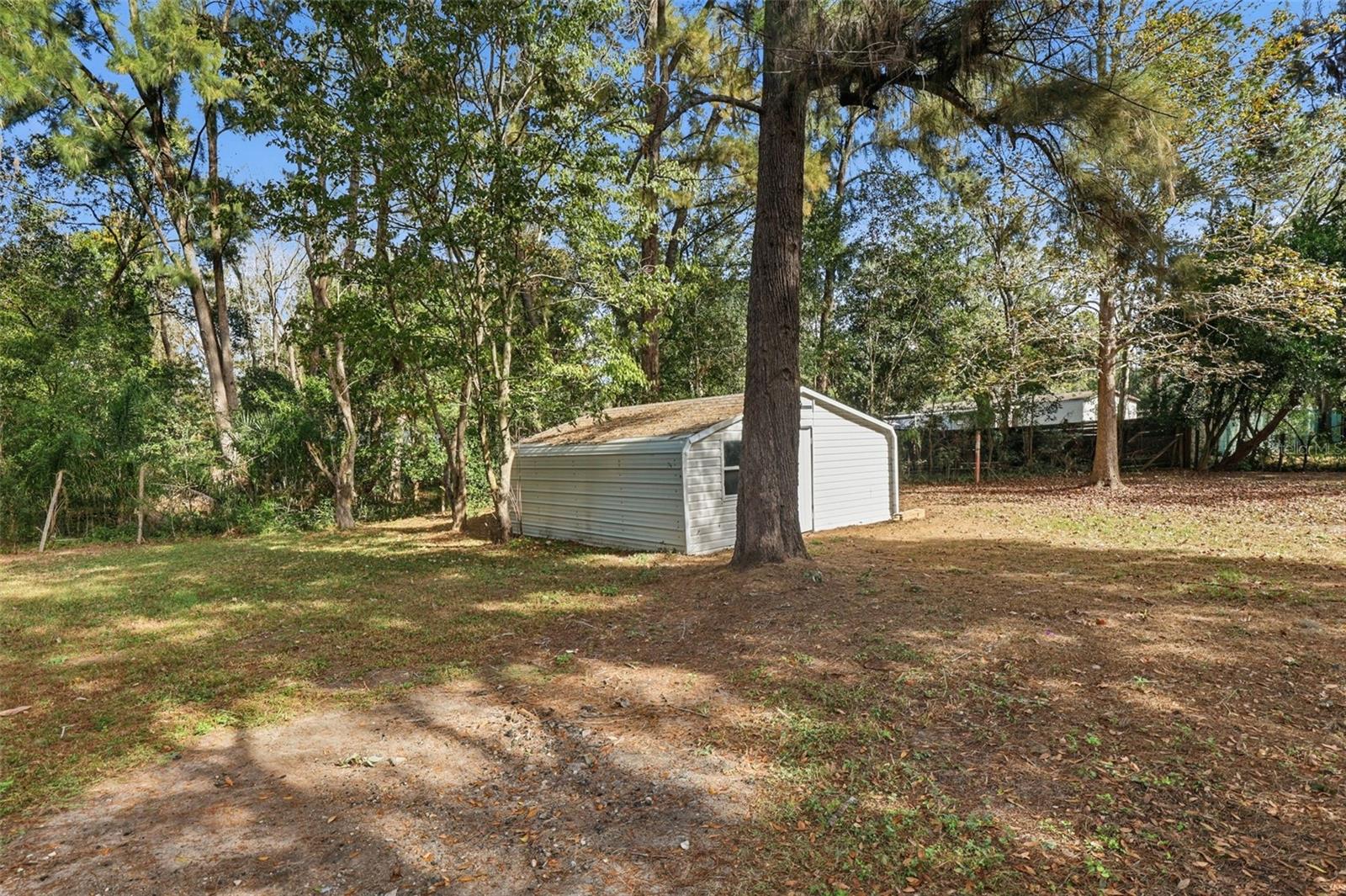 Image 28 of 49 For 26825 Glenhaven Road