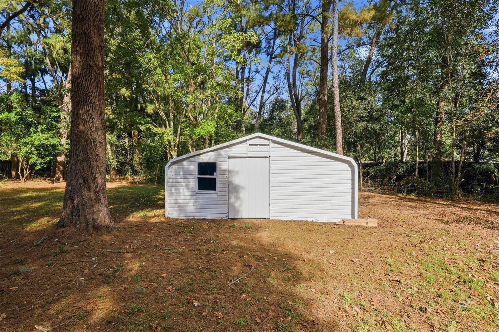 Image 30 of 49 For 26825 Glenhaven Road