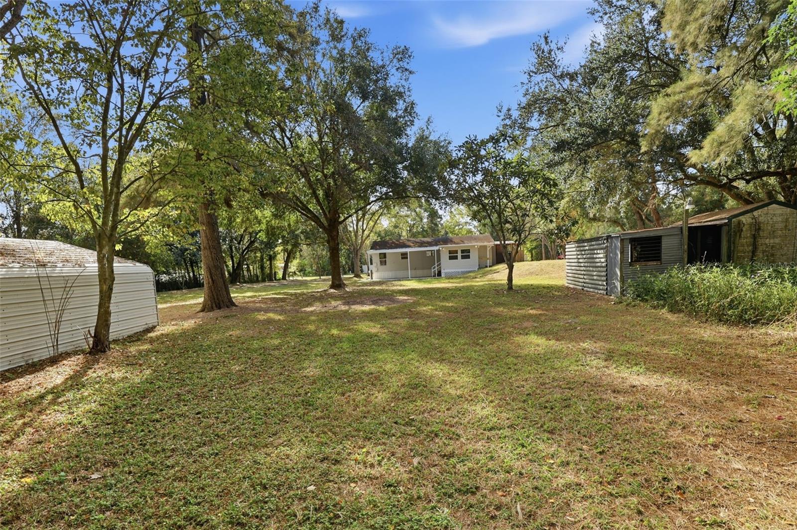 Image 31 of 49 For 26825 Glenhaven Road