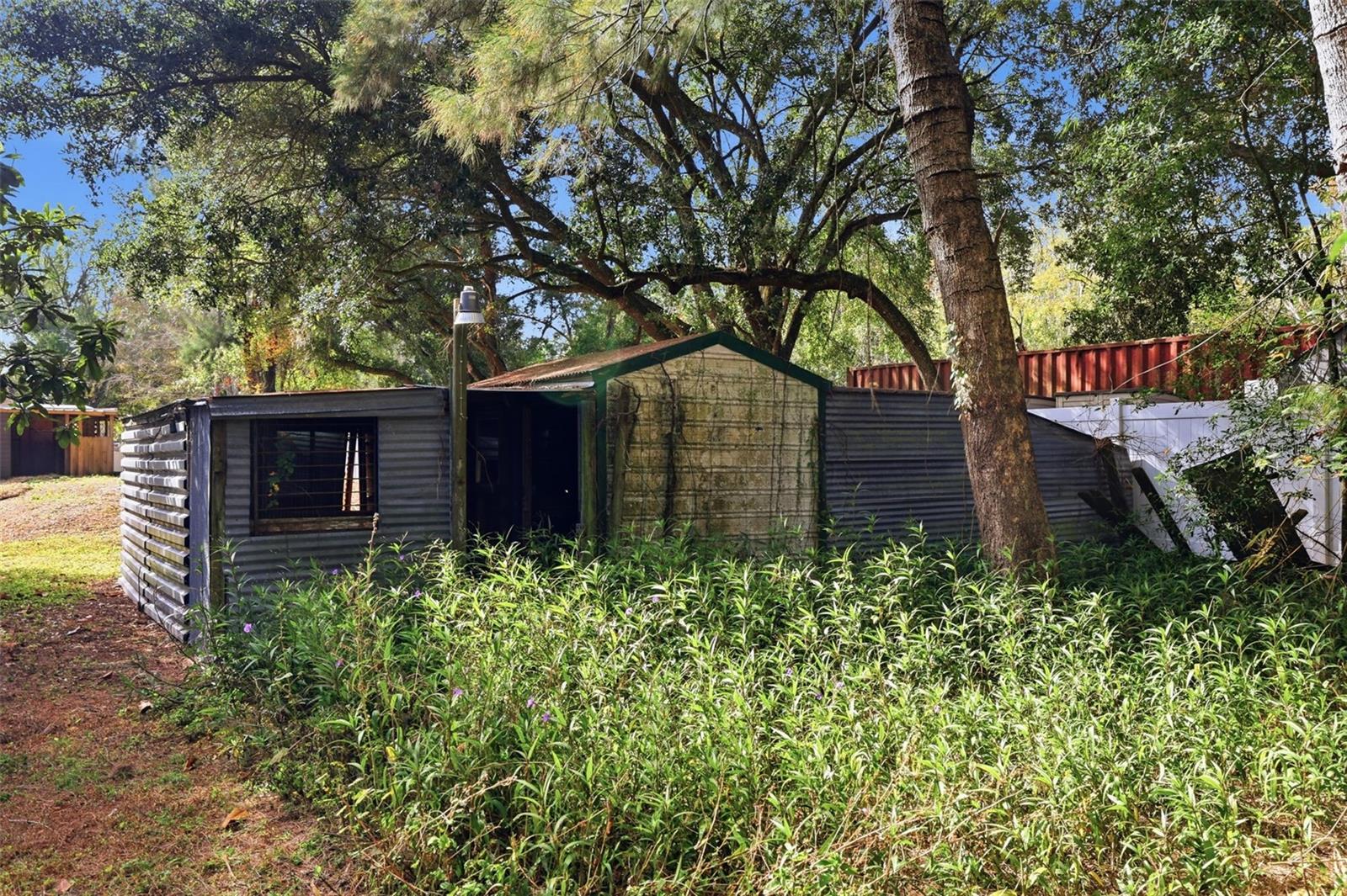 Image 33 of 49 For 26825 Glenhaven Road