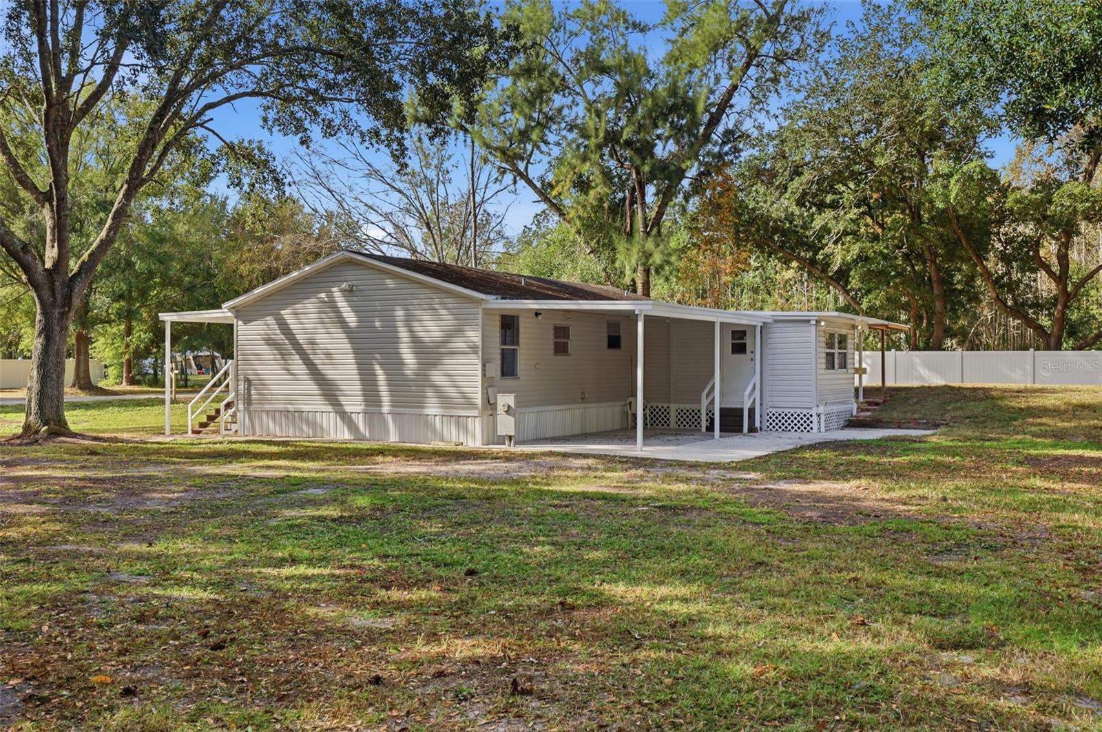 Image 41 of 49 For 26825 Glenhaven Road