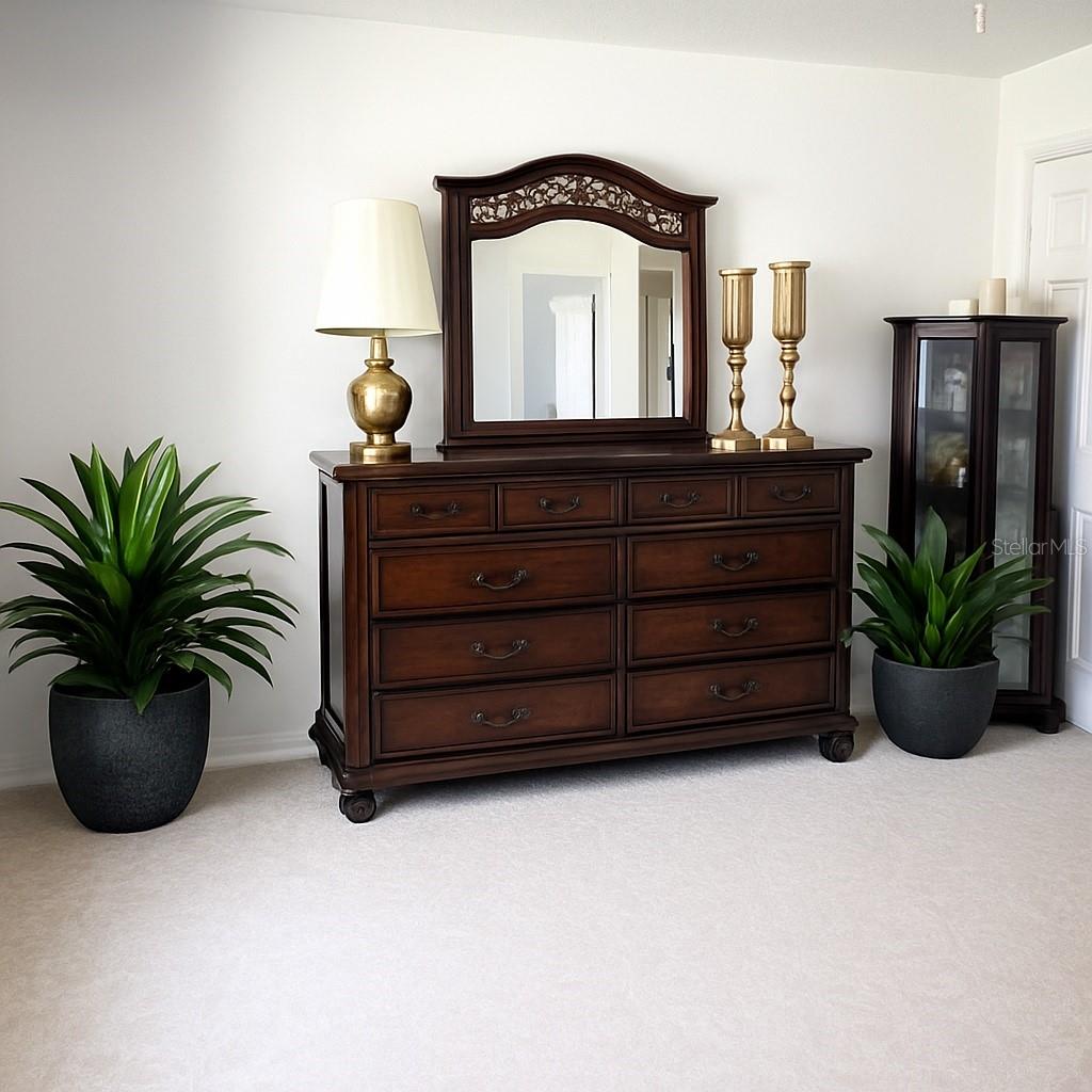 Image 29 of 53 For 433 Paula Drive 32