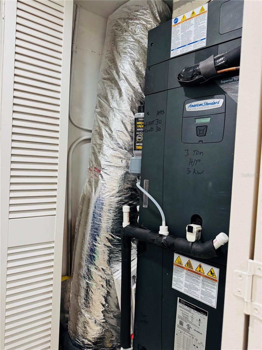 Image 50 of 53 For 433 Paula Drive 32