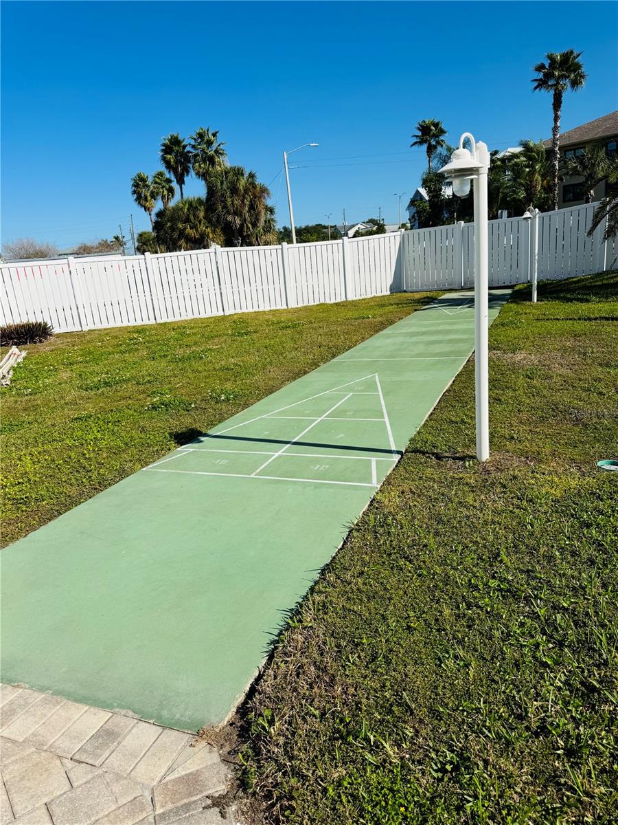 Image 52 of 53 For 433 Paula Drive 32