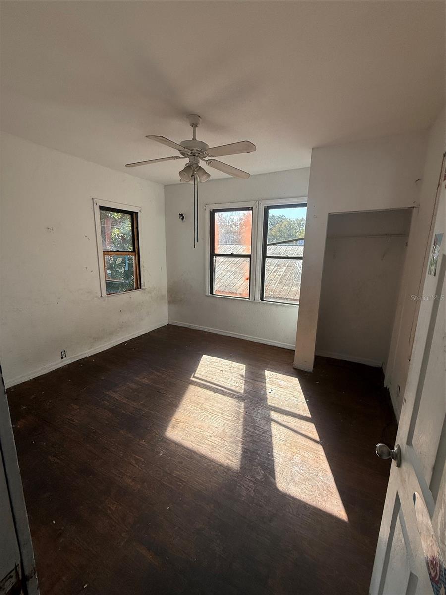 Image 10 of 16 For 2922 12th Street