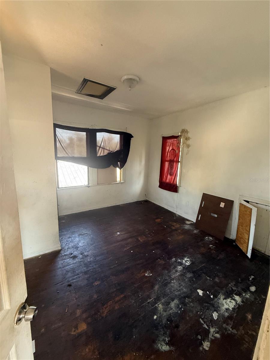 Image 11 of 16 For 2922 12th Street