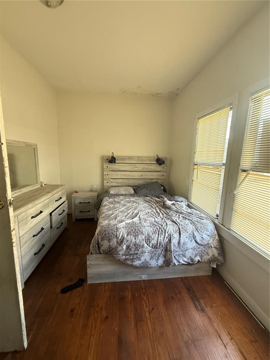 Image 14 of 16 For 2922 12th Street