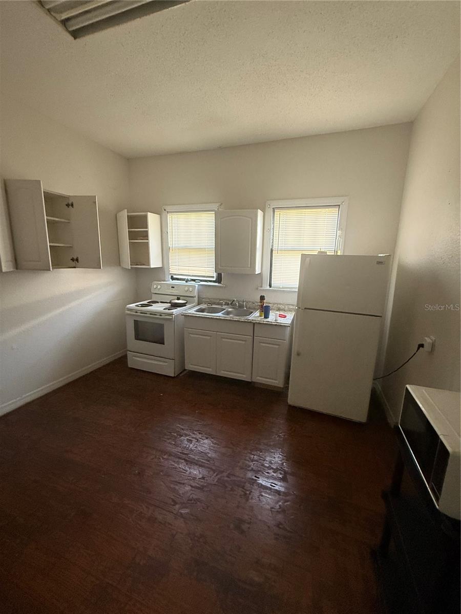 Image 15 of 16 For 2922 12th Street