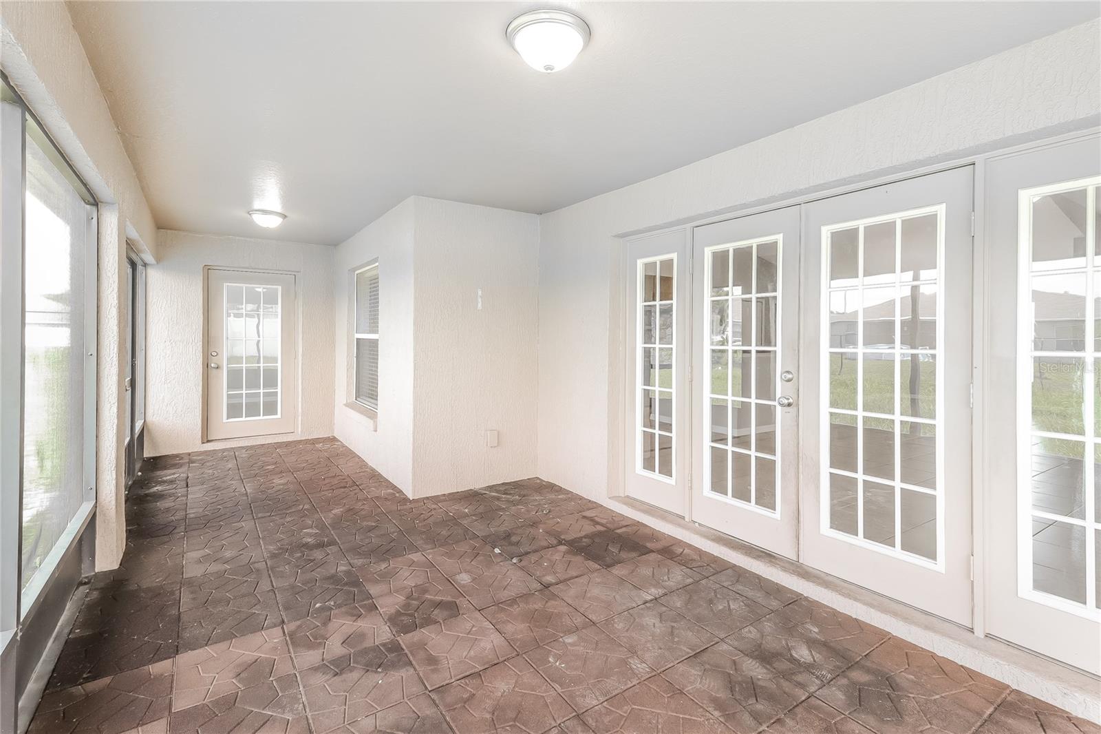 Image 14 of 15 For 114 Majestic Gardens Court