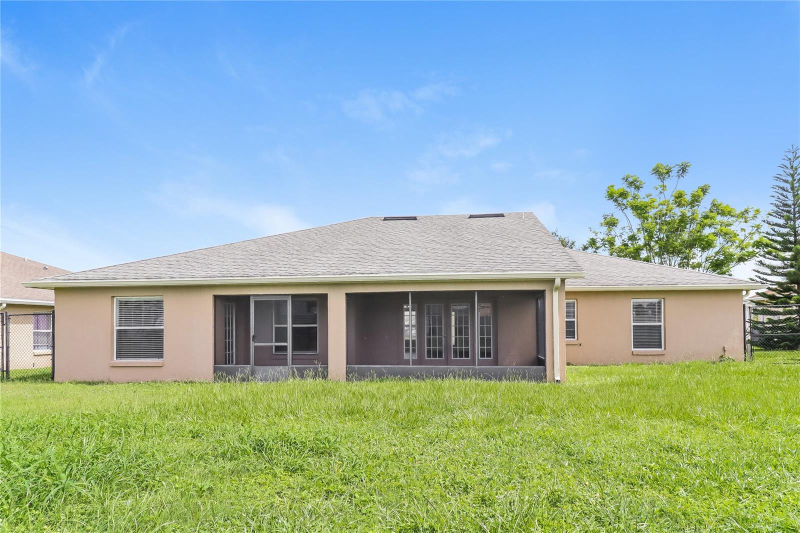 Image 15 of 15 For 114 Majestic Gardens Court