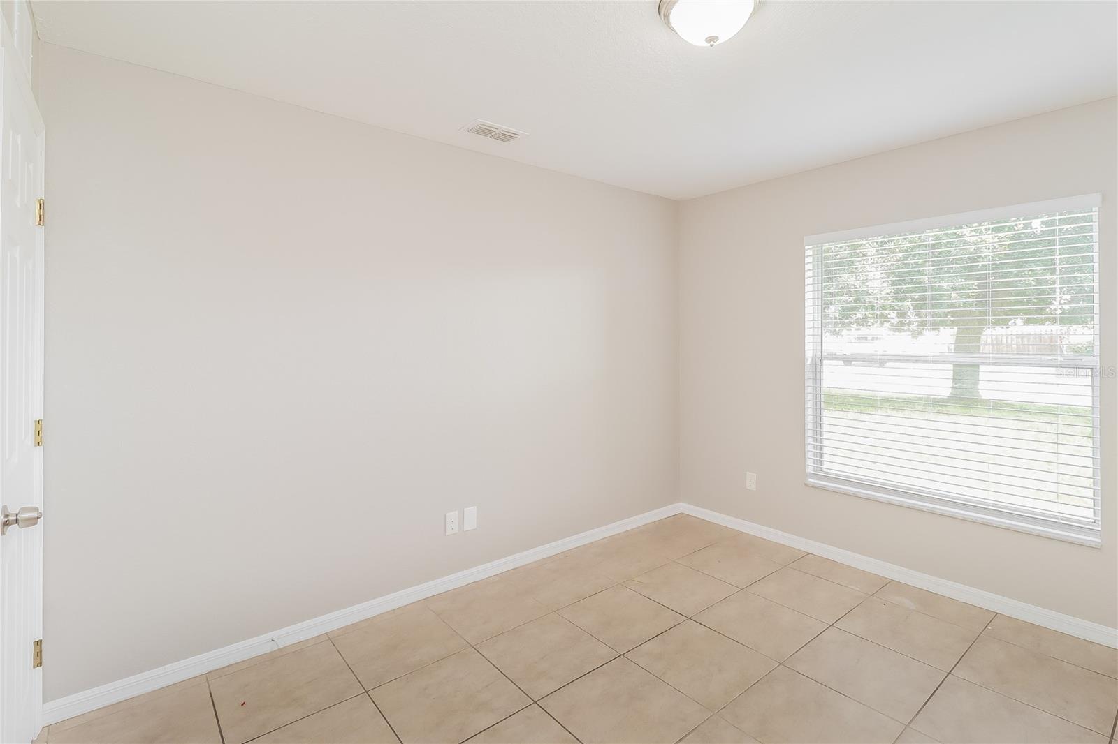 Image 8 of 15 For 114 Majestic Gardens Court