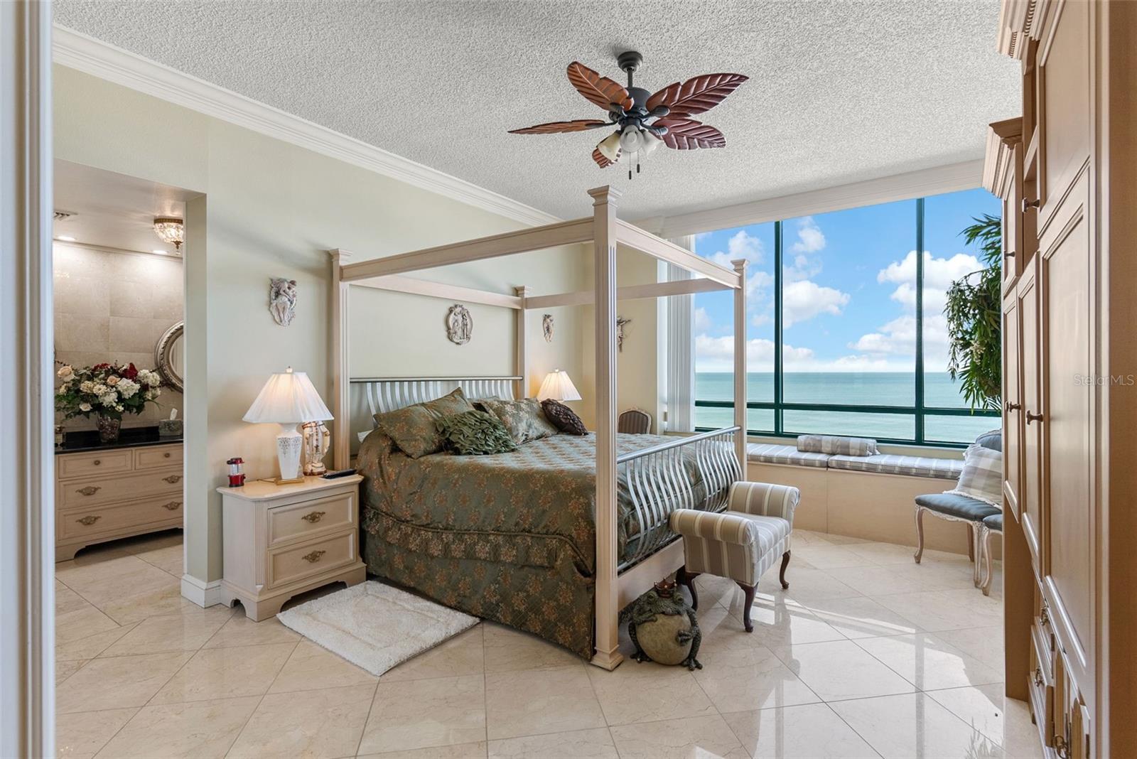 Image 20 of 43 For 1560 Gulf Boulevard 602