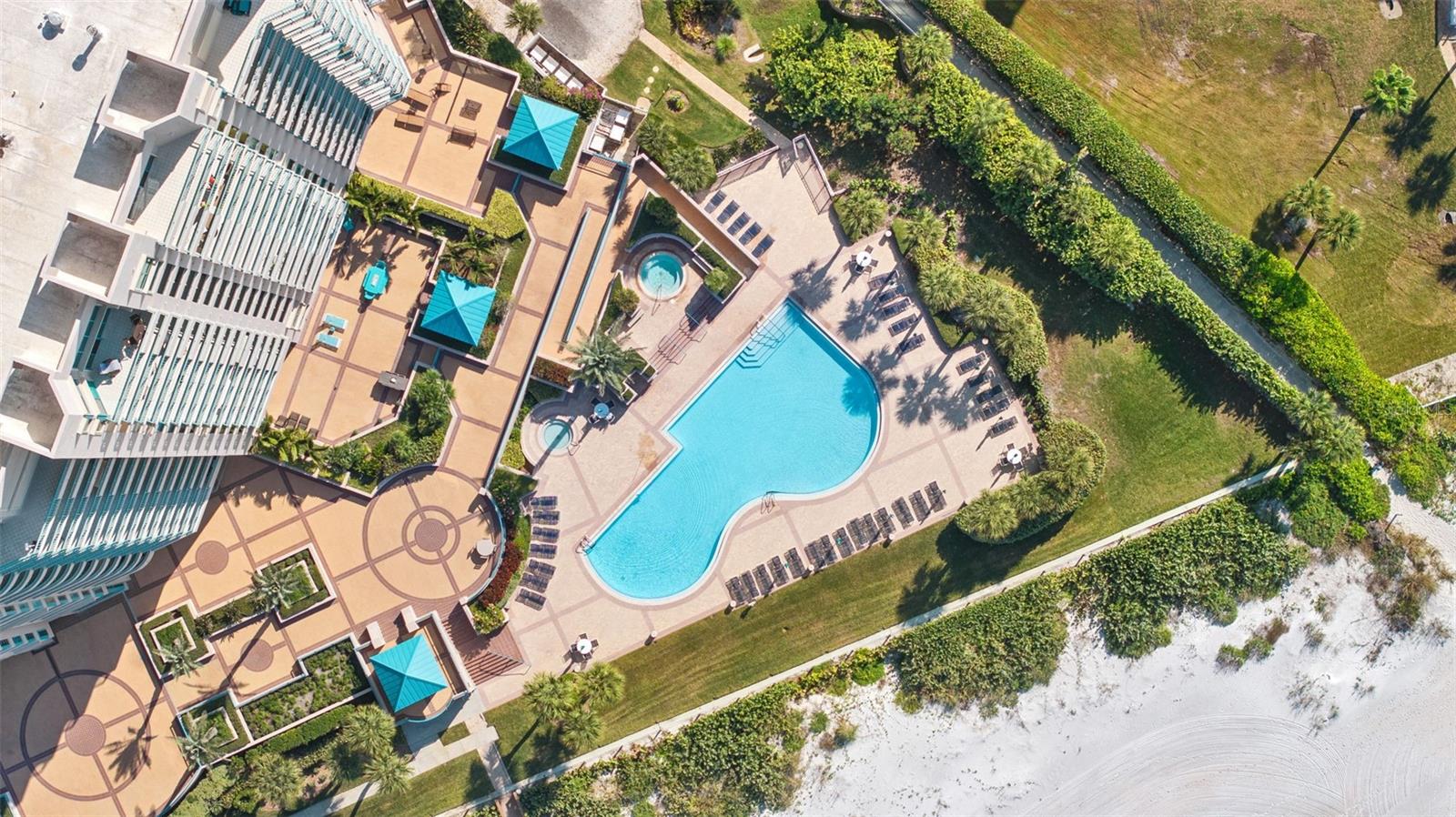 Image 37 of 43 For 1560 Gulf Boulevard 602